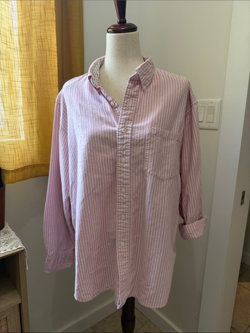 Izod Men's Pink and White Striped Button-Down Shirt